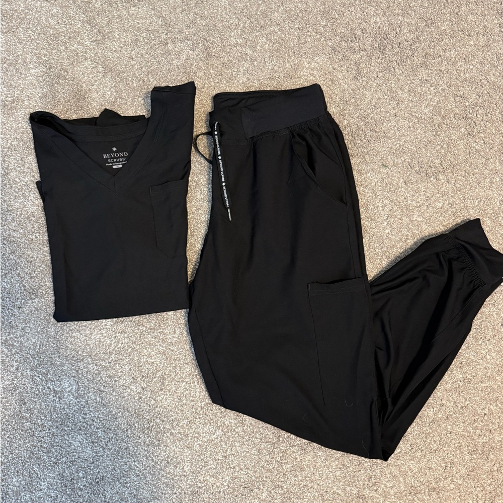 Beyond Scrubs Black scrubs set